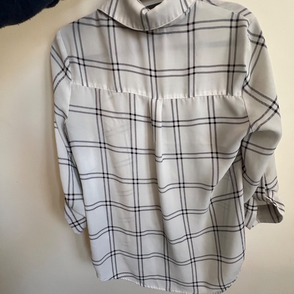 Fortune & Ivy Buttondown - Picture 2 of 3